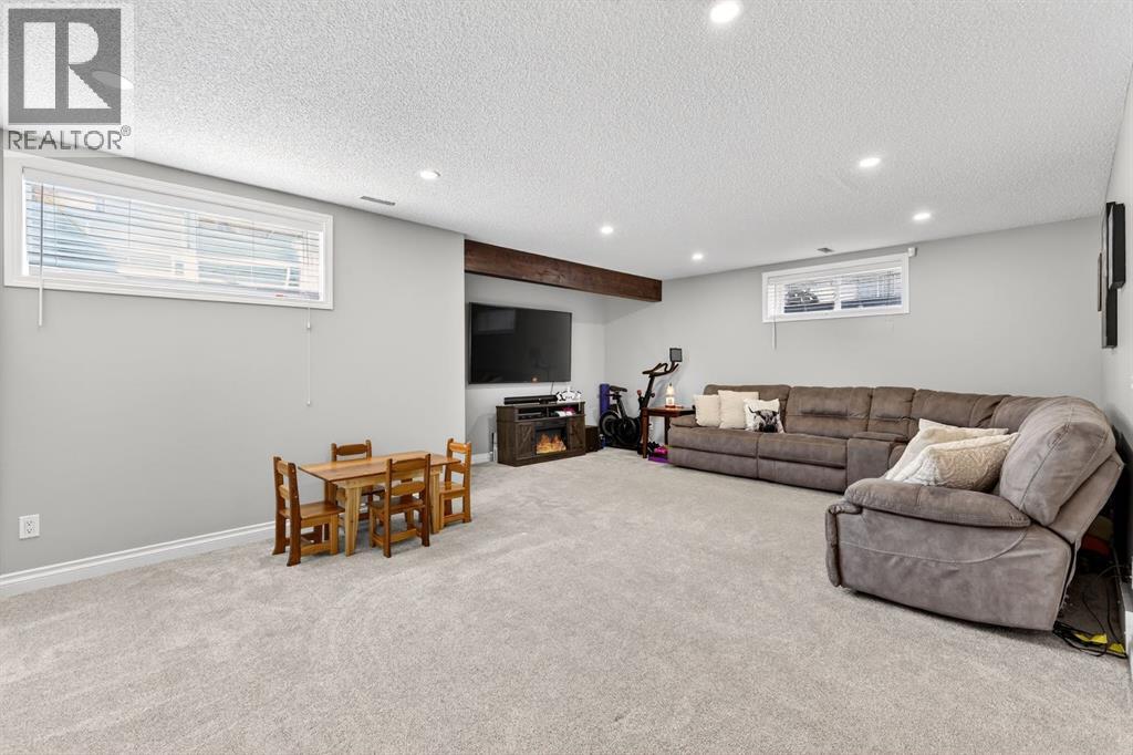 35 Crestmont Drive SW - 28
