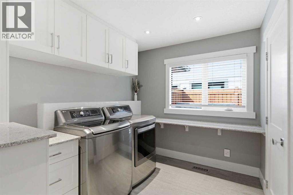 423 Lake Simcoe Crescent SE - 21