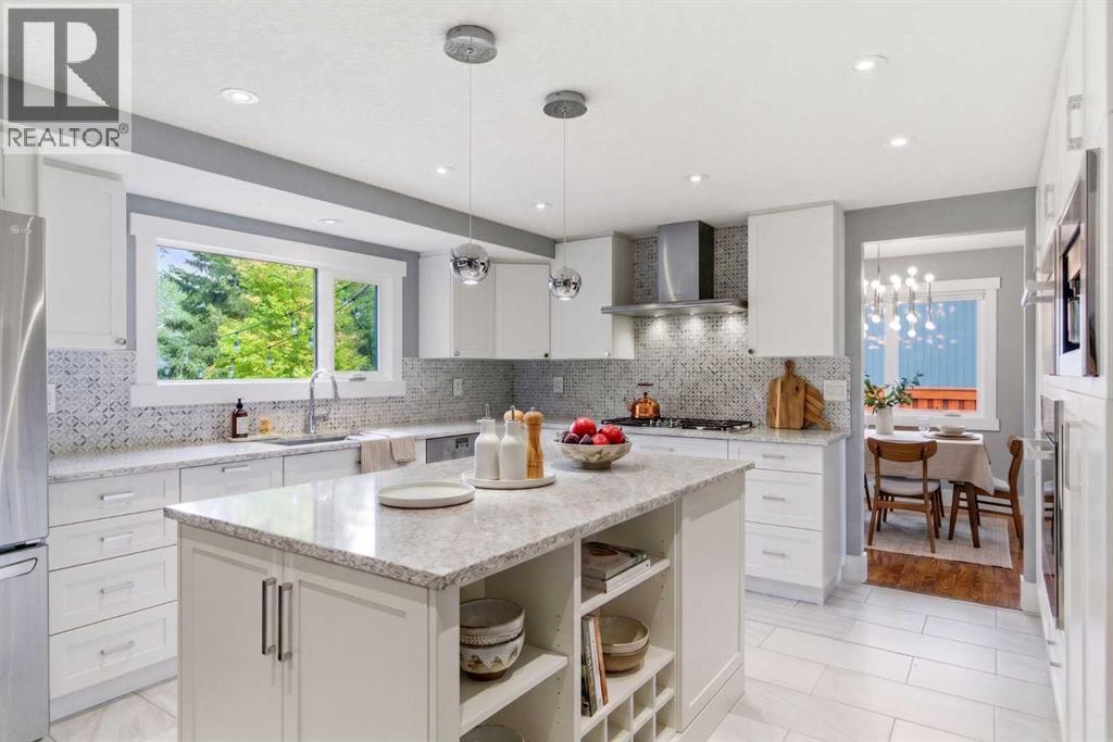 423 Lake Simcoe Crescent SE - 11