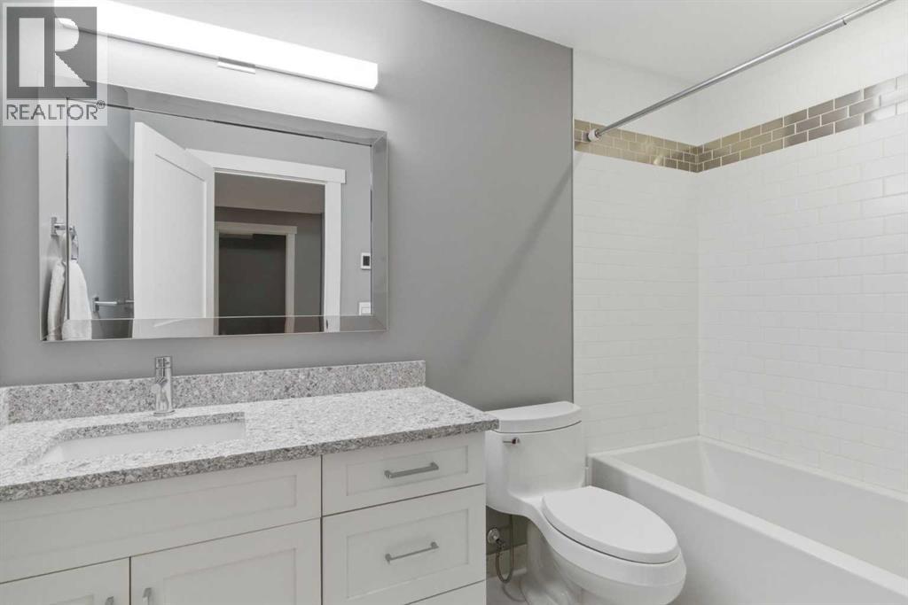 423 Lake Simcoe Crescent SE - 36