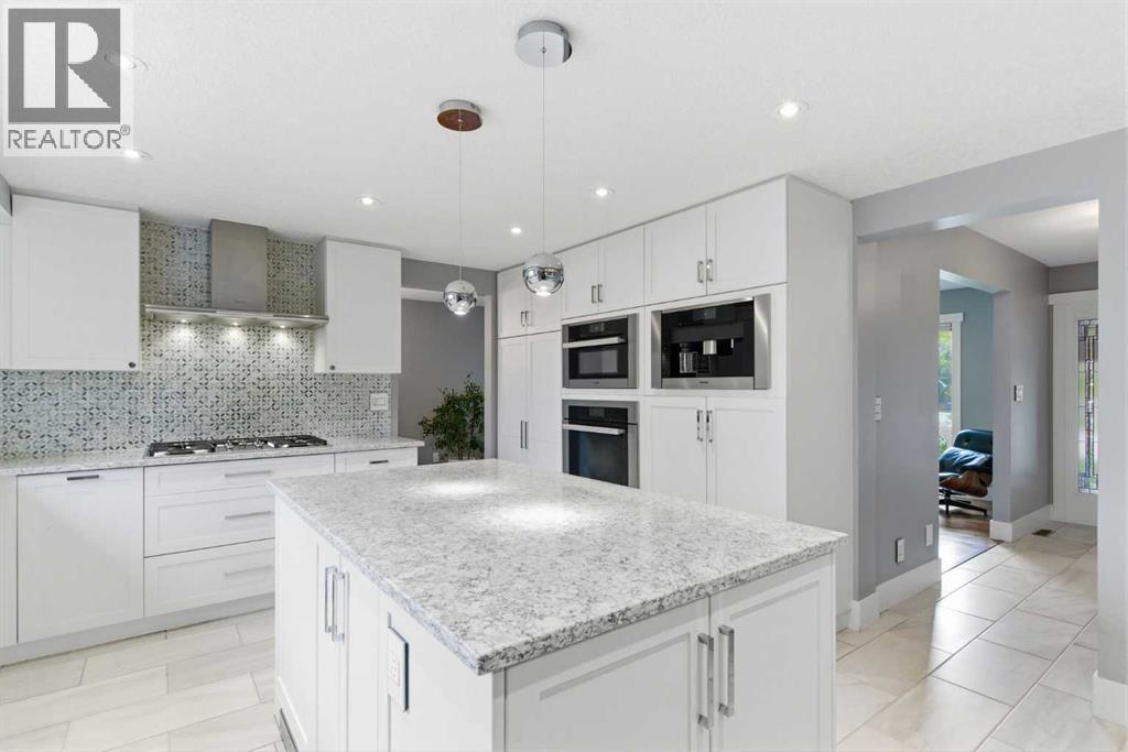 423 Lake Simcoe Crescent SE - 15