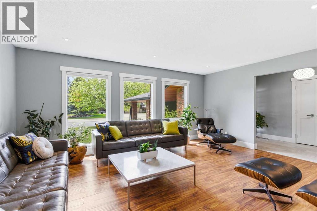 423 Lake Simcoe Crescent SE - 6