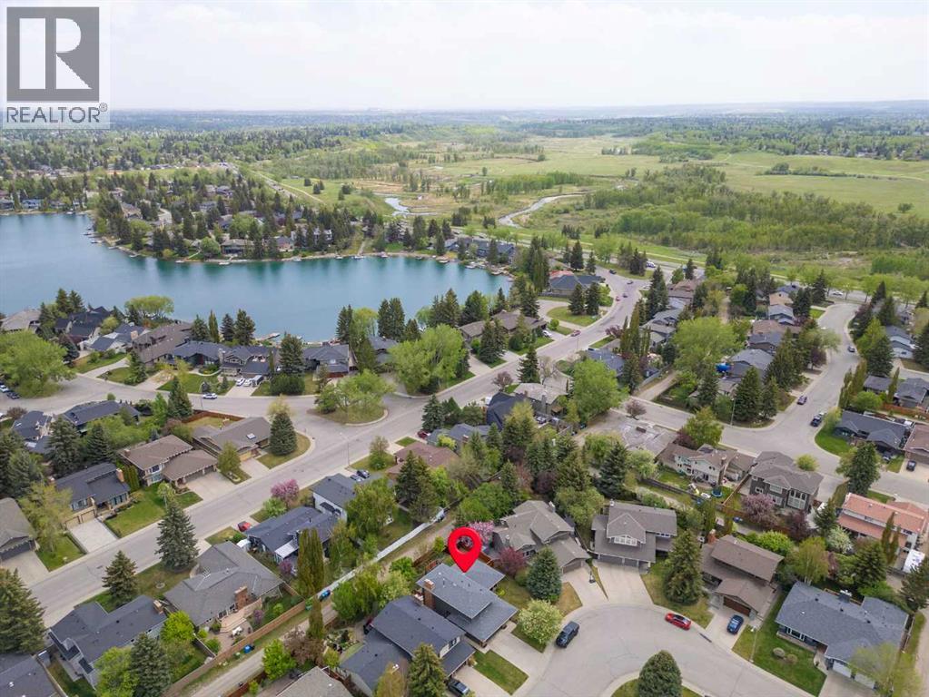 423 Lake Simcoe Crescent SE - 49