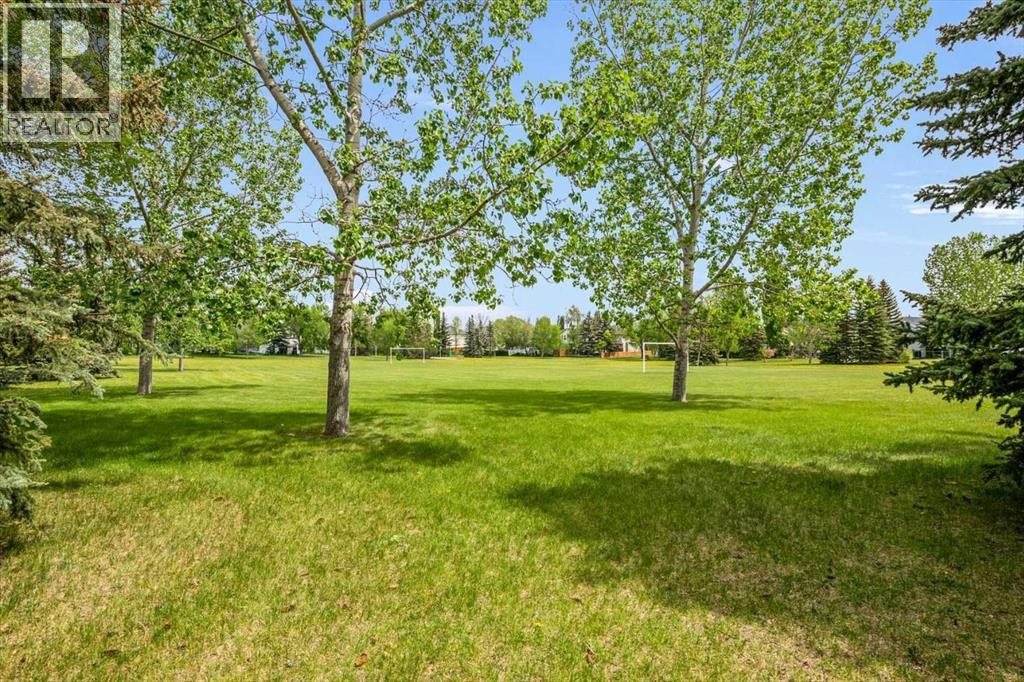 12 Chaparral Crescent SE - 45