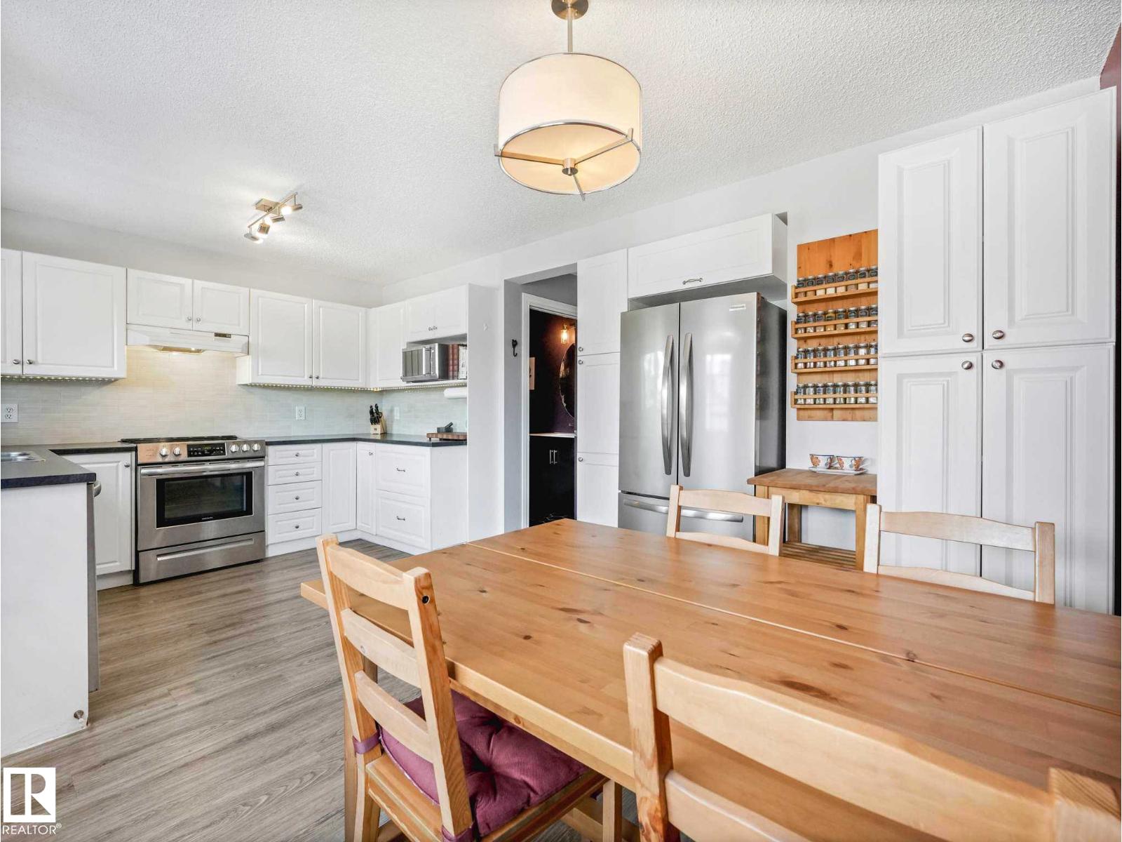15052 133 ST NW - 32