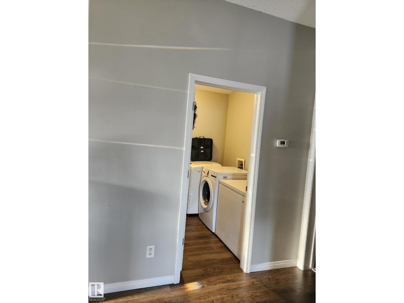 5273 50 ST — photo 10