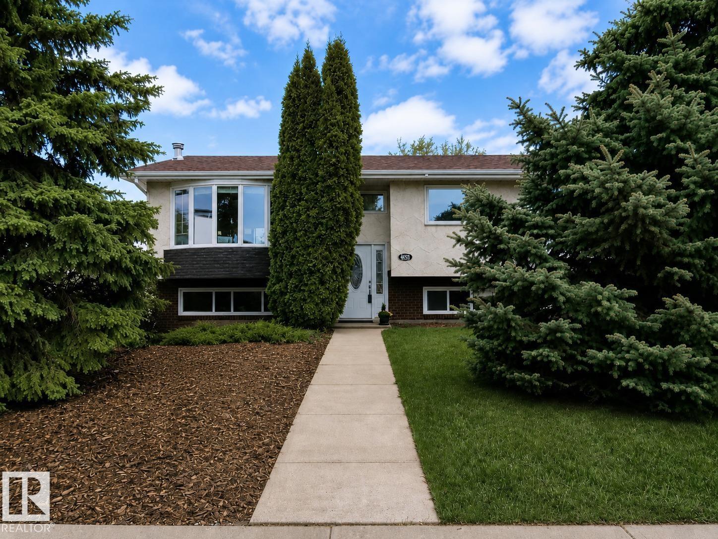 9813 152 ST NW - 1