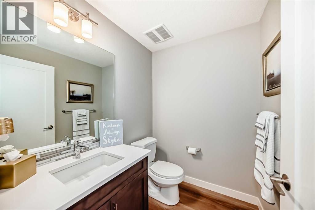 239 STONEMERE Green - 21
