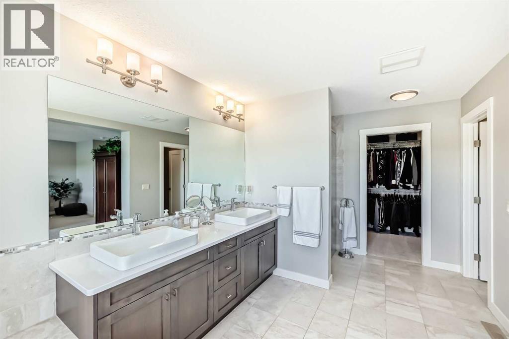 239 STONEMERE Green - 27