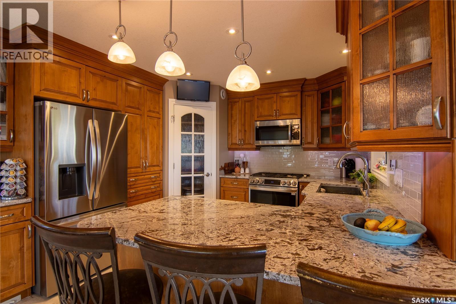 Surfside Drive East - 40