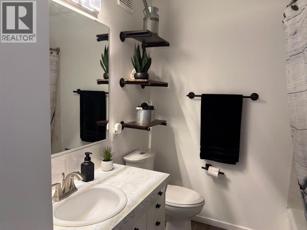 4804 37 Street — photo 15