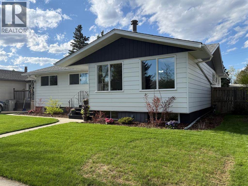 4804 37 Street - photo 3