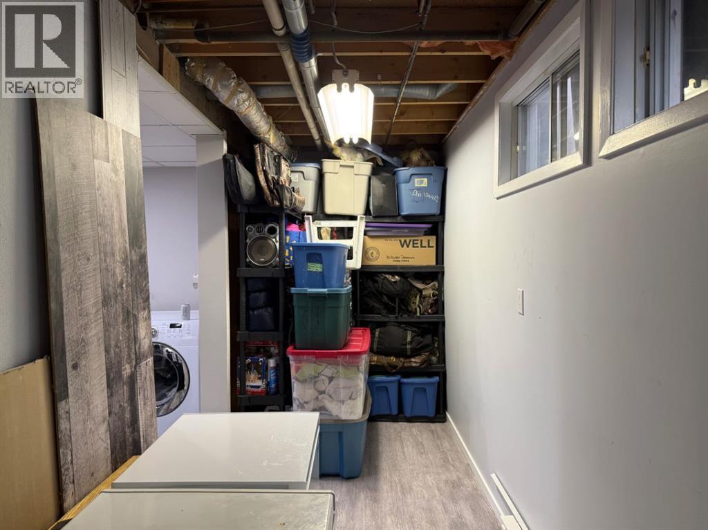 4804 37 Street — photo 32