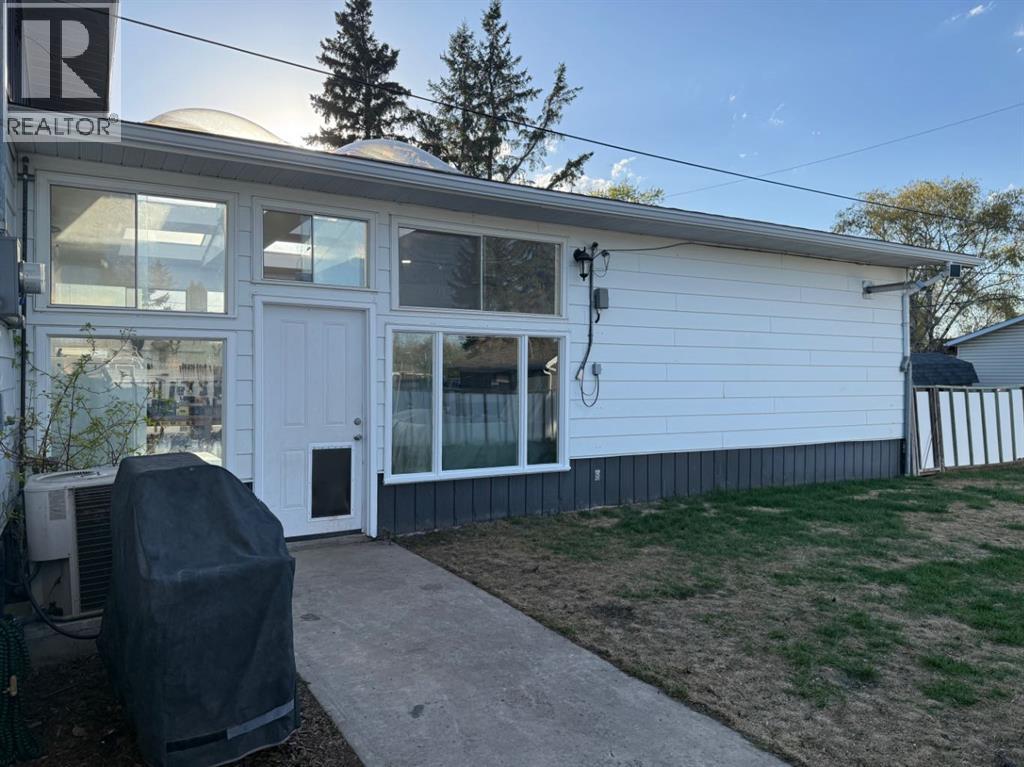 4804 37 Street — photo 49