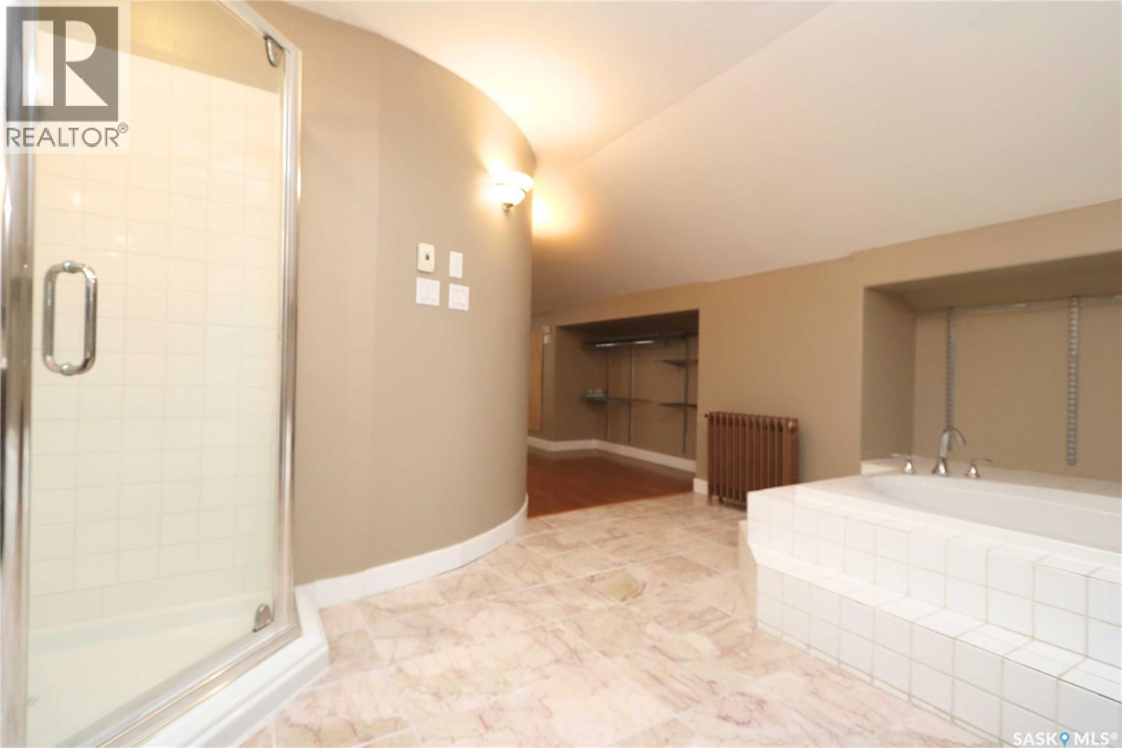 34 Laurier AVENUE - 24