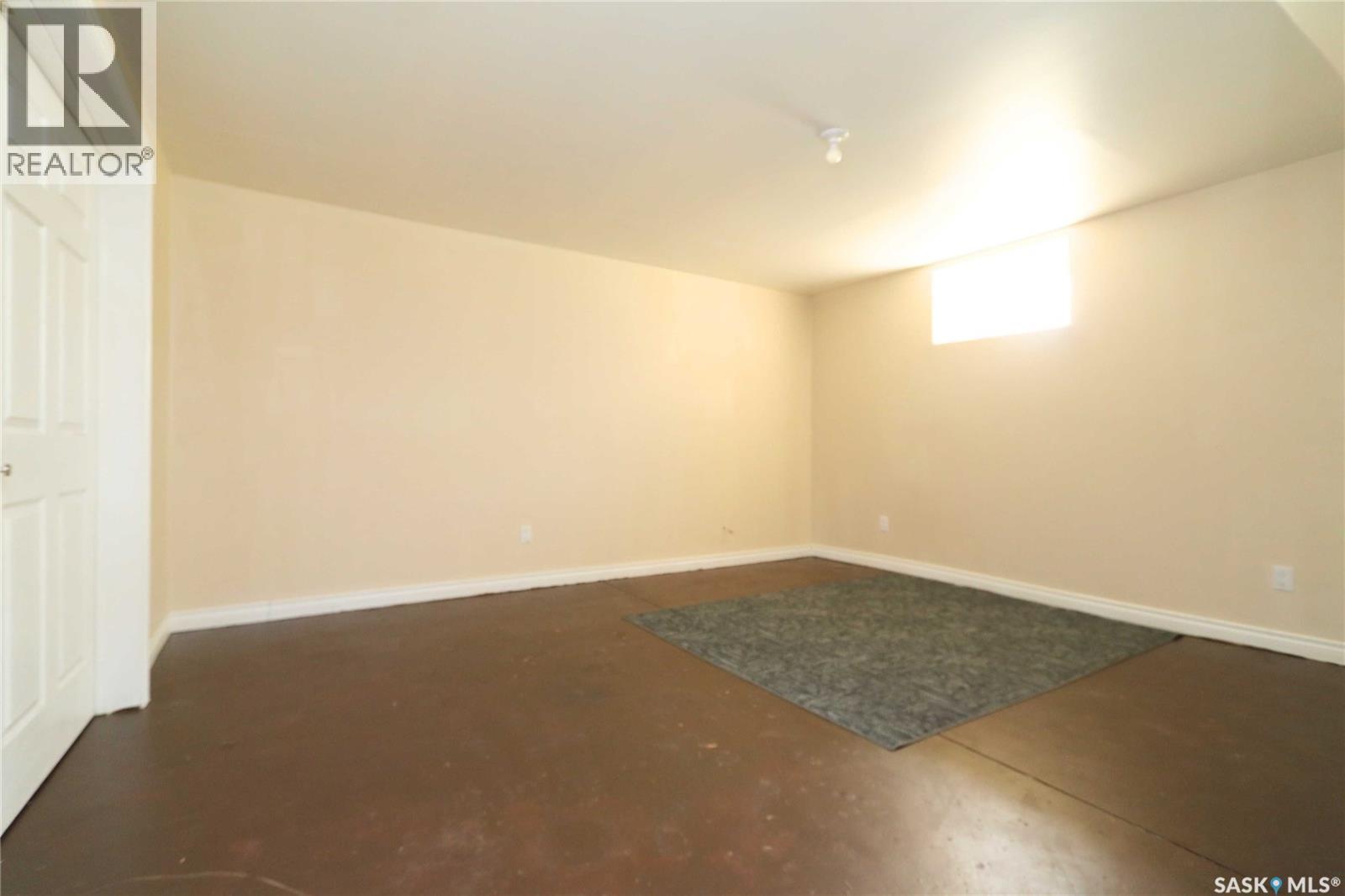 34 Laurier AVENUE - 36