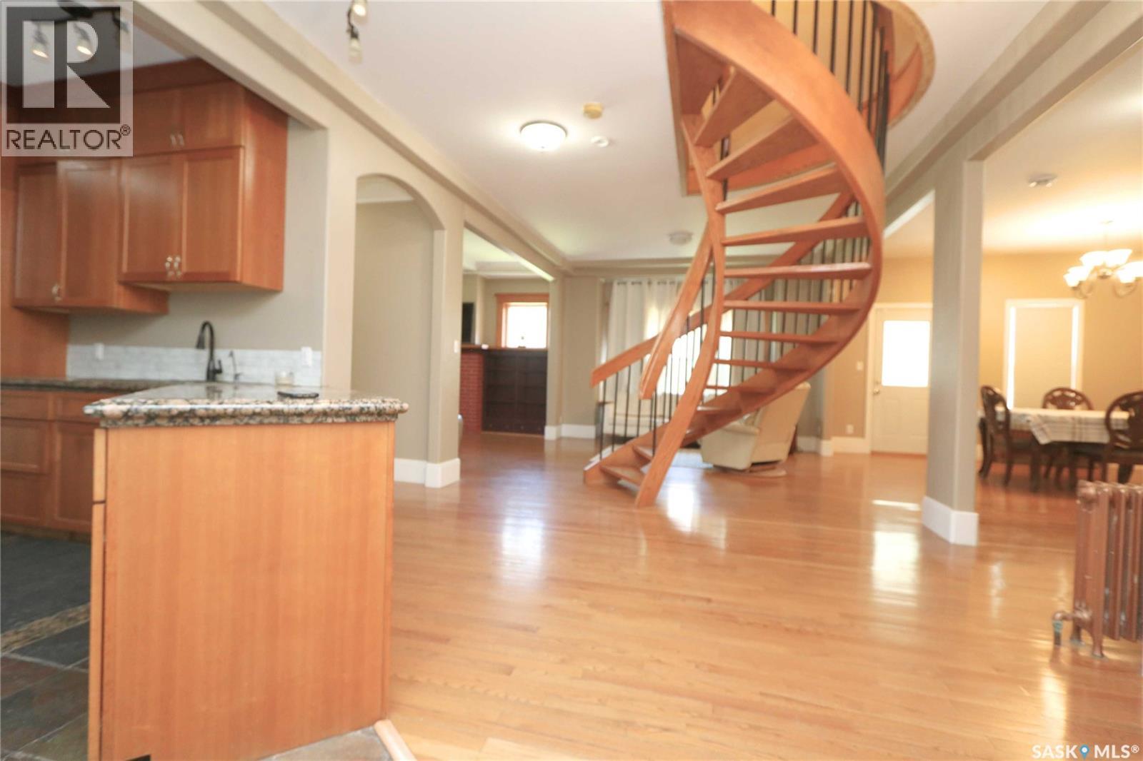 34 Laurier AVENUE - 4