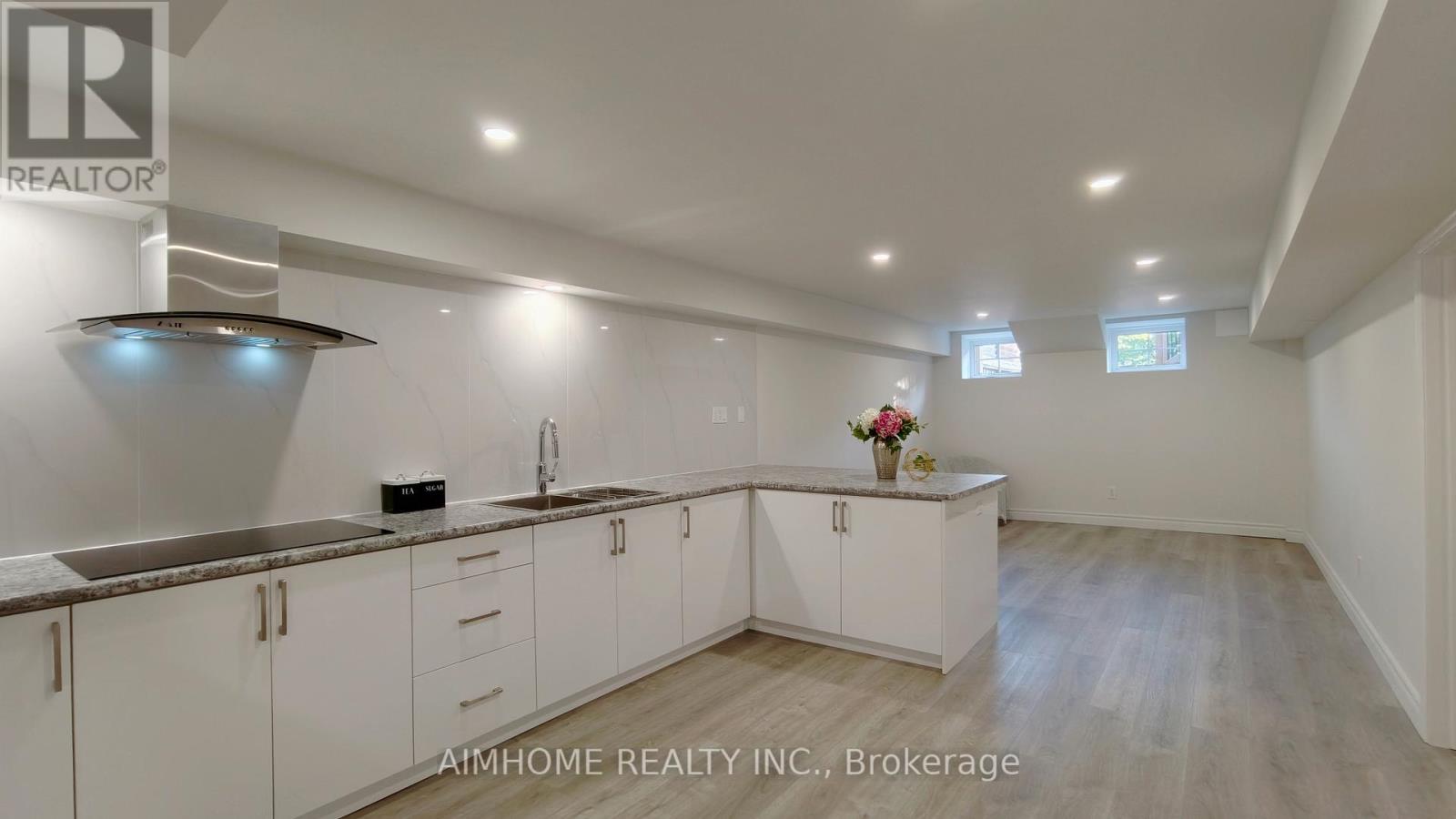 44 COURTING HOUSE PLACE - 20