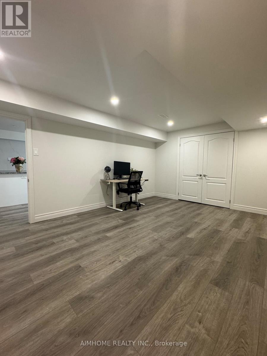 44 COURTING HOUSE PLACE - 21