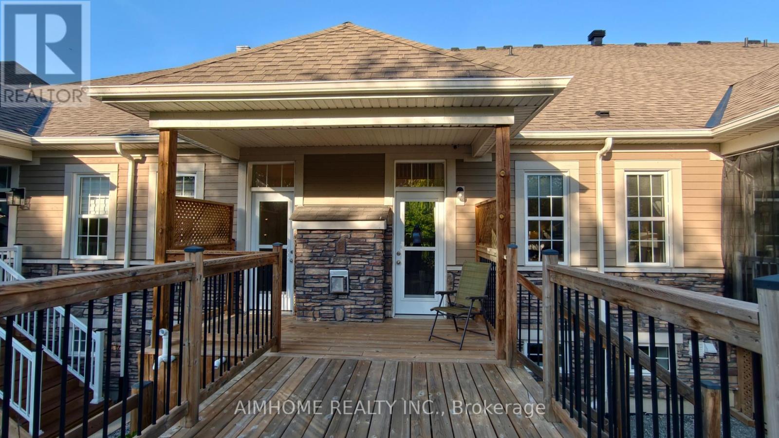 44 COURTING HOUSE PLACE - 23