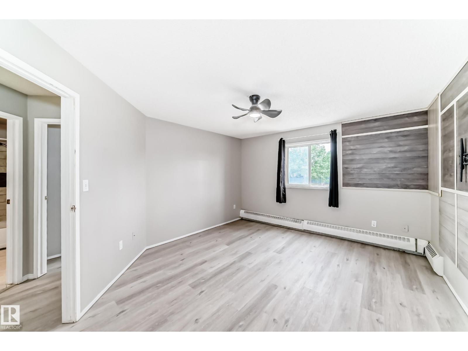 #204 2508 50 ST NW - 23