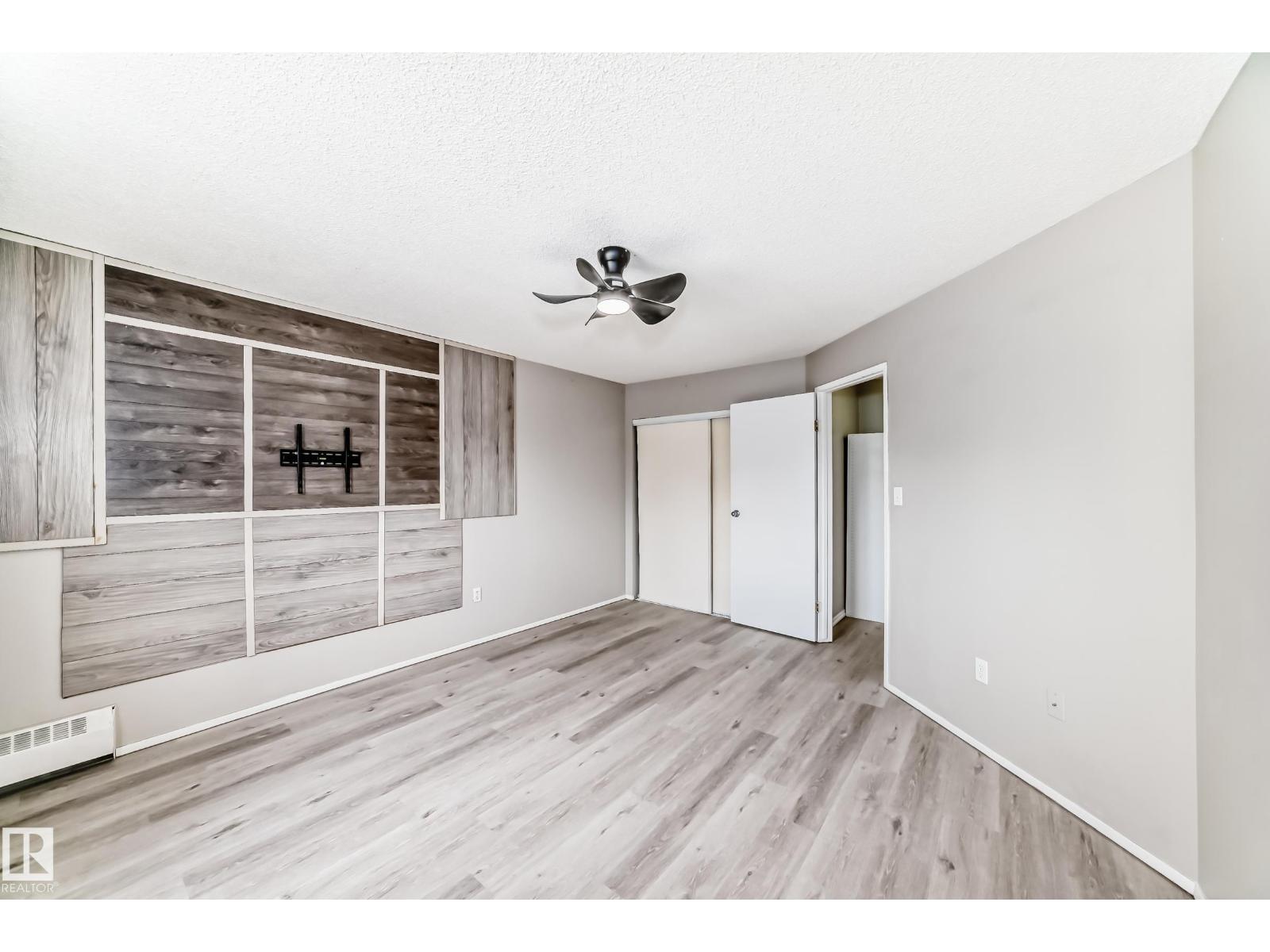 #204 2508 50 ST NW - 25