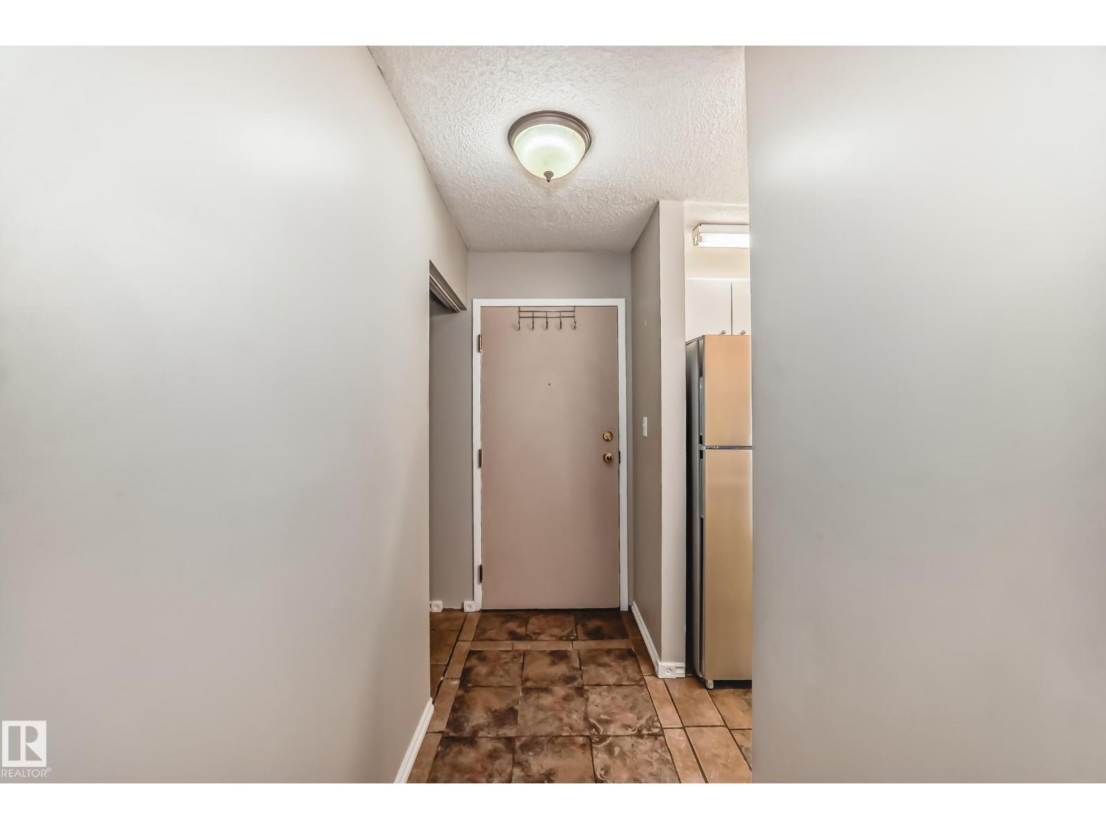 #204 2508 50 ST NW - 3
