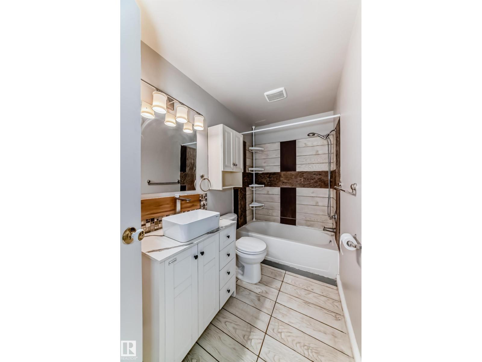 #204 2508 50 ST NW - 30
