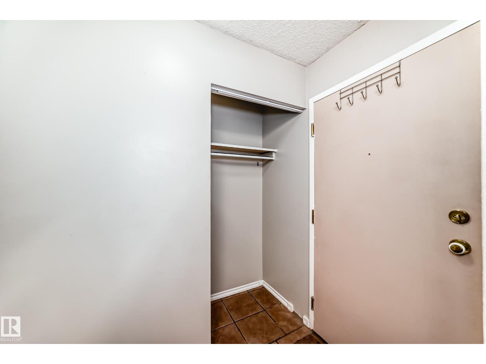 #204 2508 50 ST NW - 33