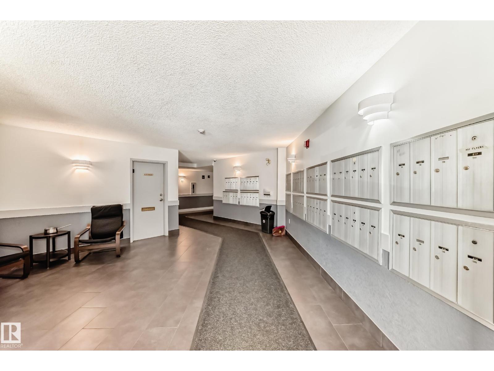 #204 2508 50 ST NW - 34