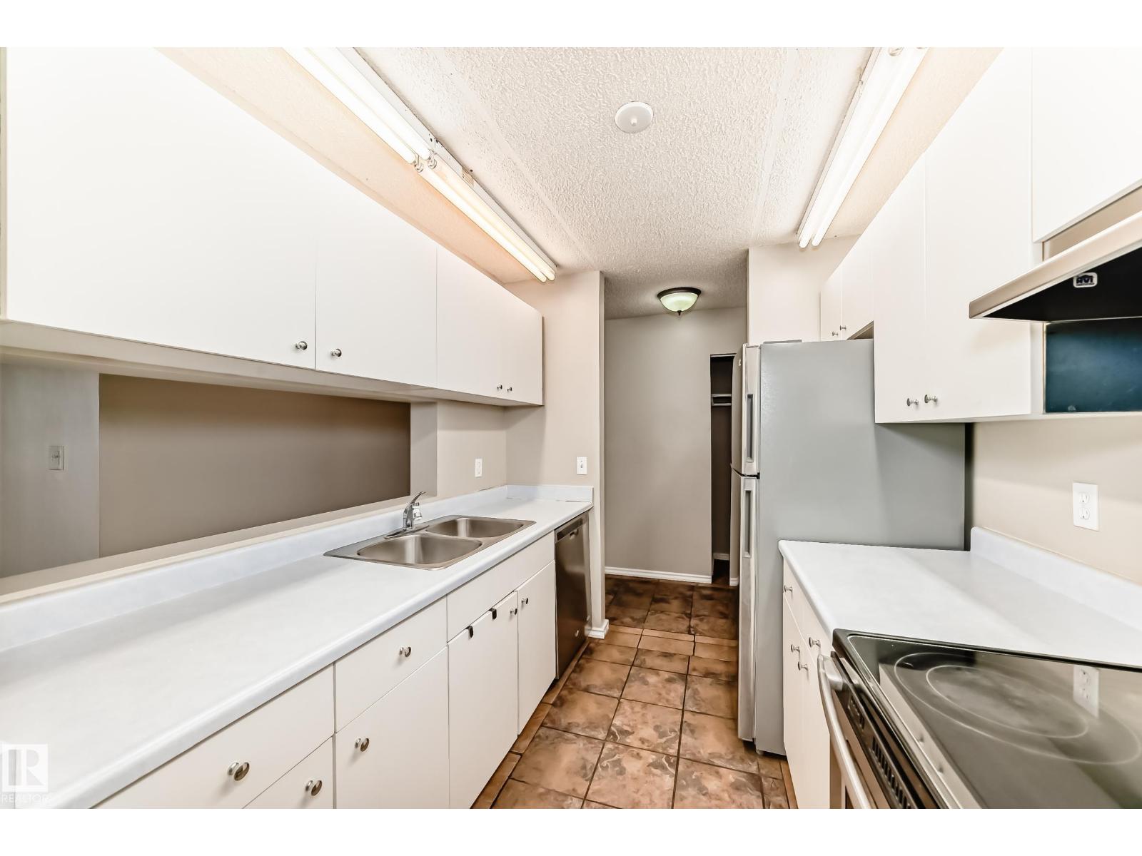 #204 2508 50 ST NW - 9