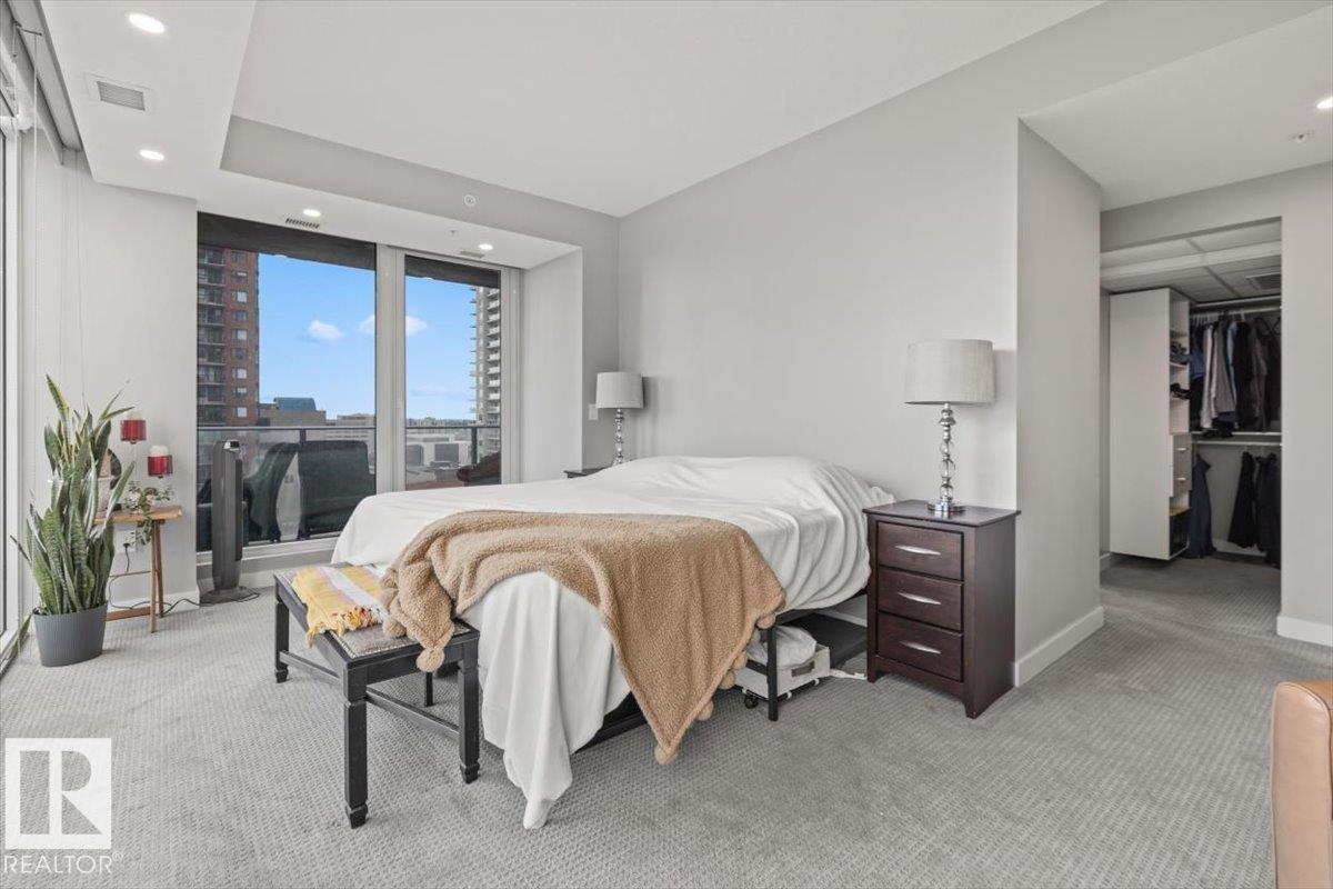#1200 10180 103 ST NW - 15