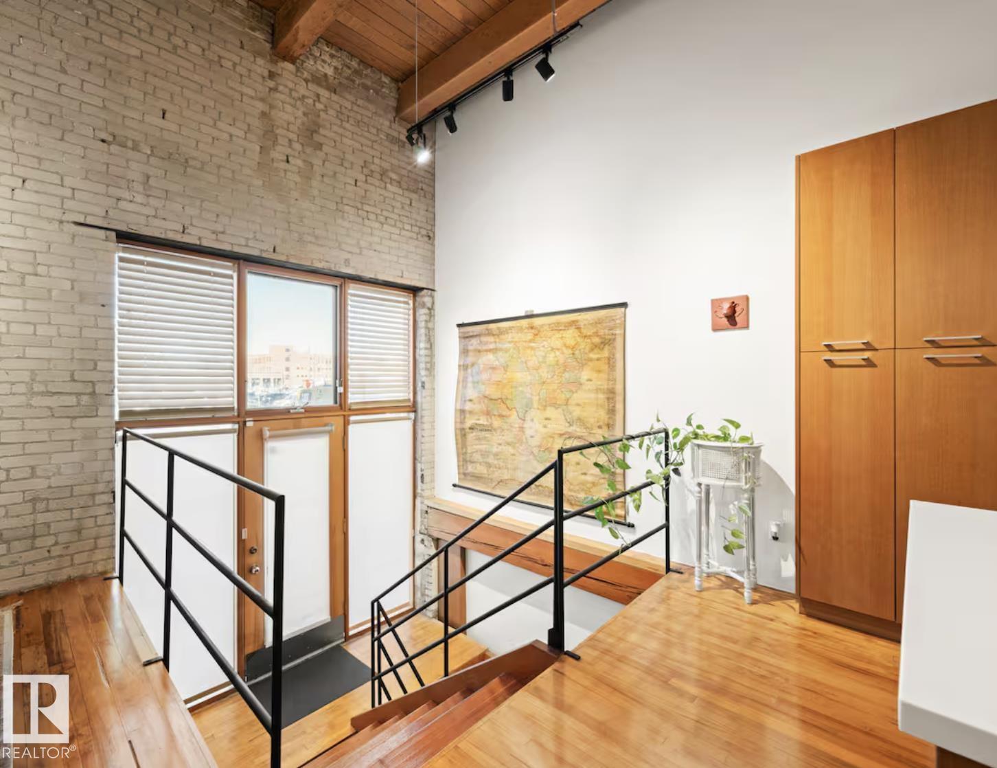 #114 10309 107 ST NW - 13