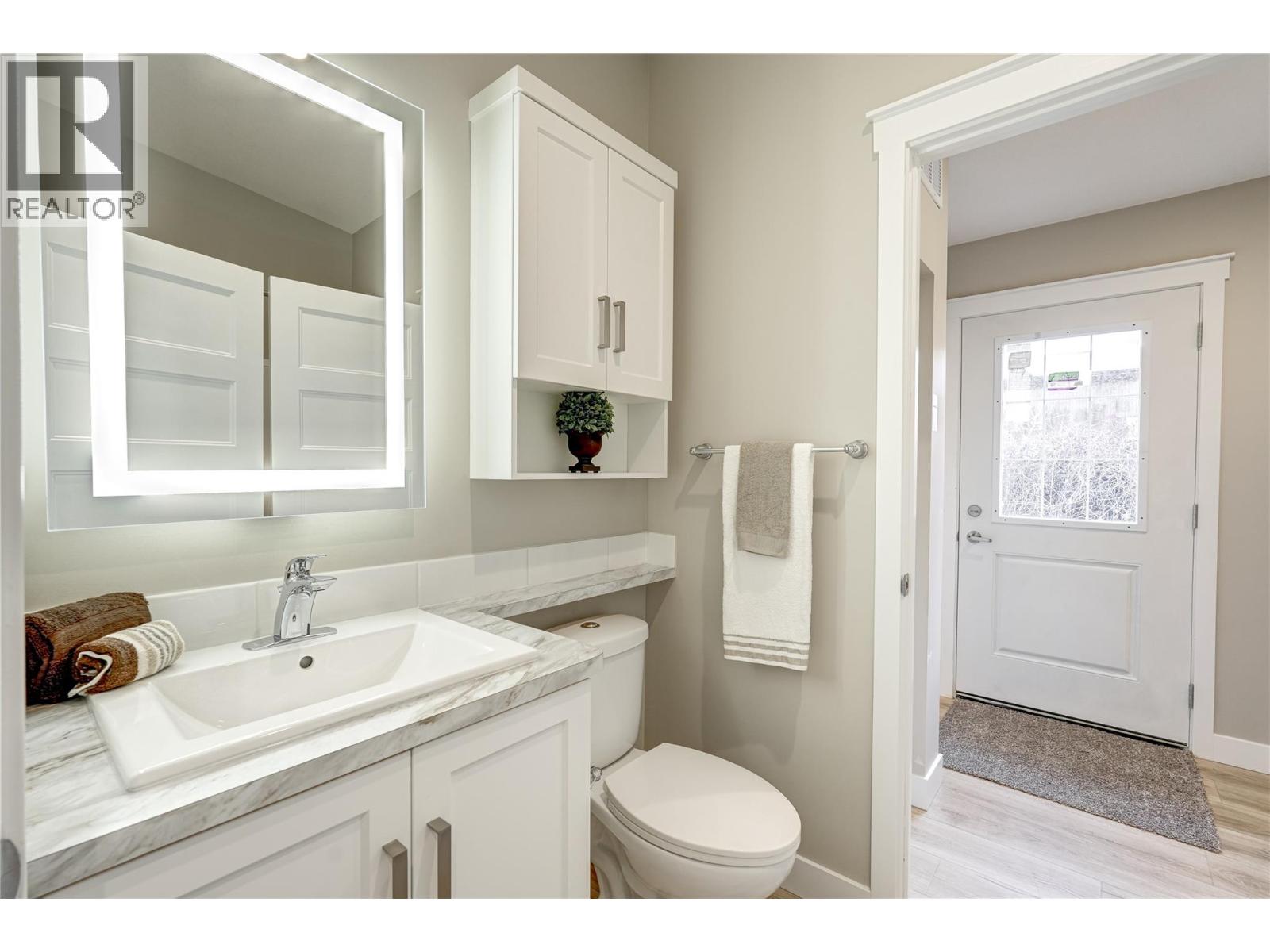 321 Yorkton Avenue, Avenue Unit# 11 Lot# 11, Penticton