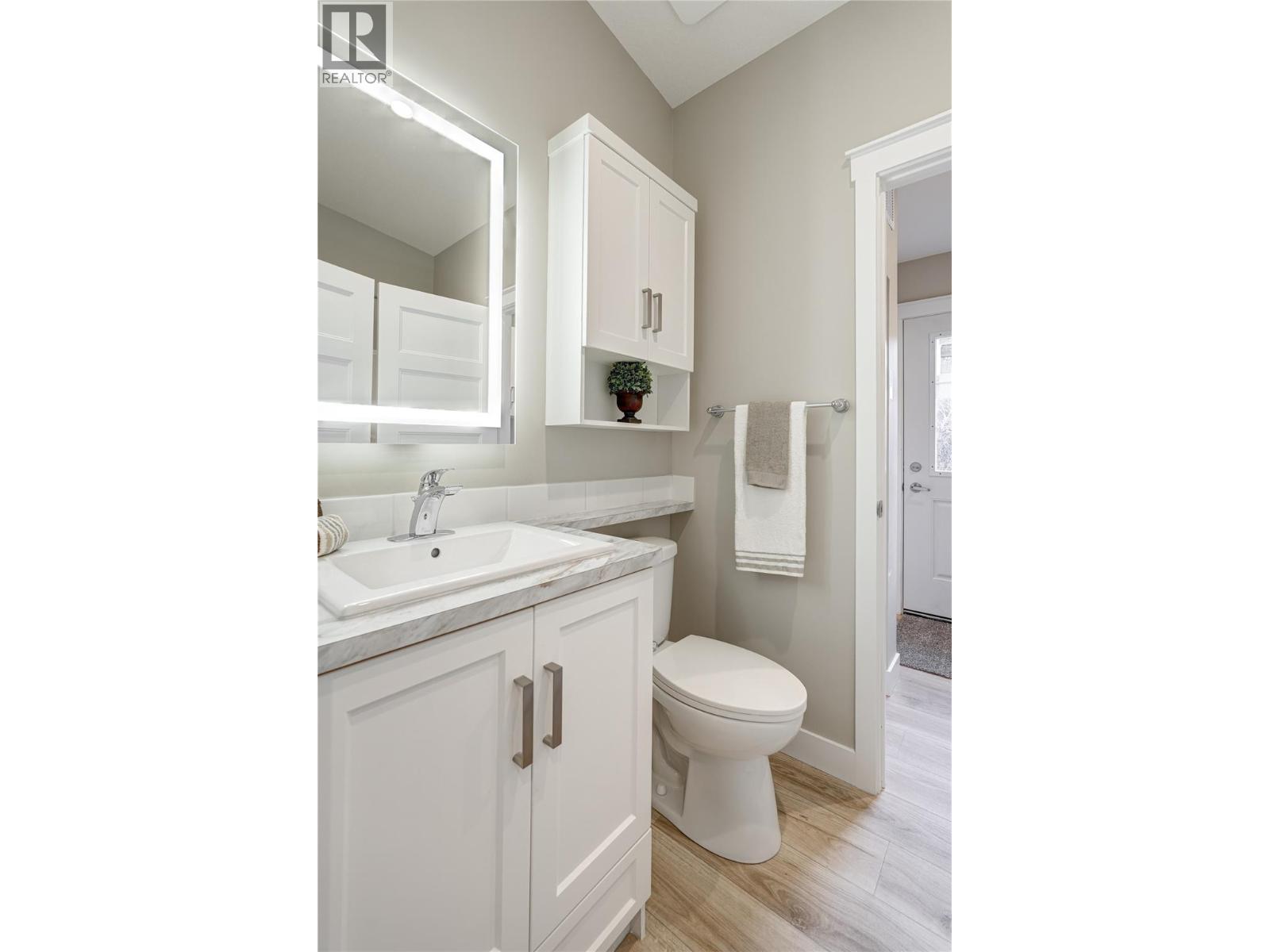 321 Yorkton Avenue, Avenue Unit# 11 Lot# 11, Penticton