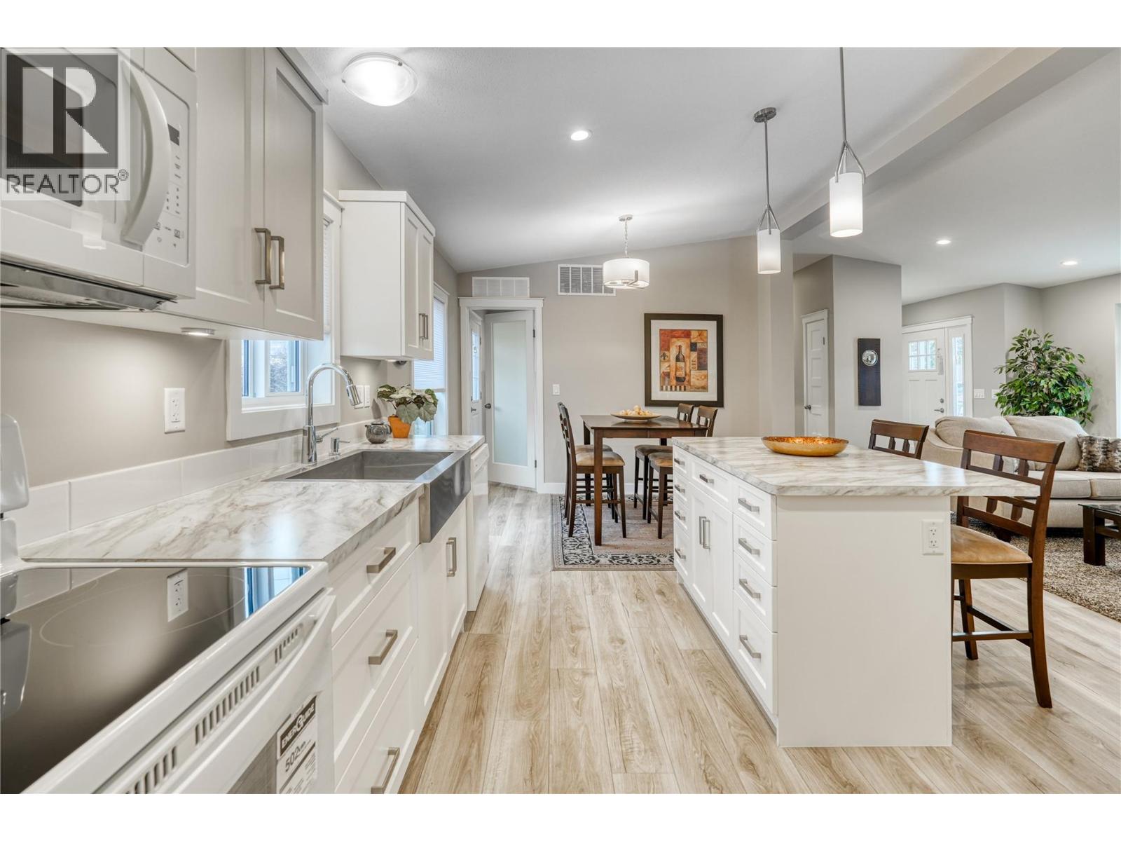 321 Yorkton Avenue, Avenue Unit# 11 Lot# 11, Penticton