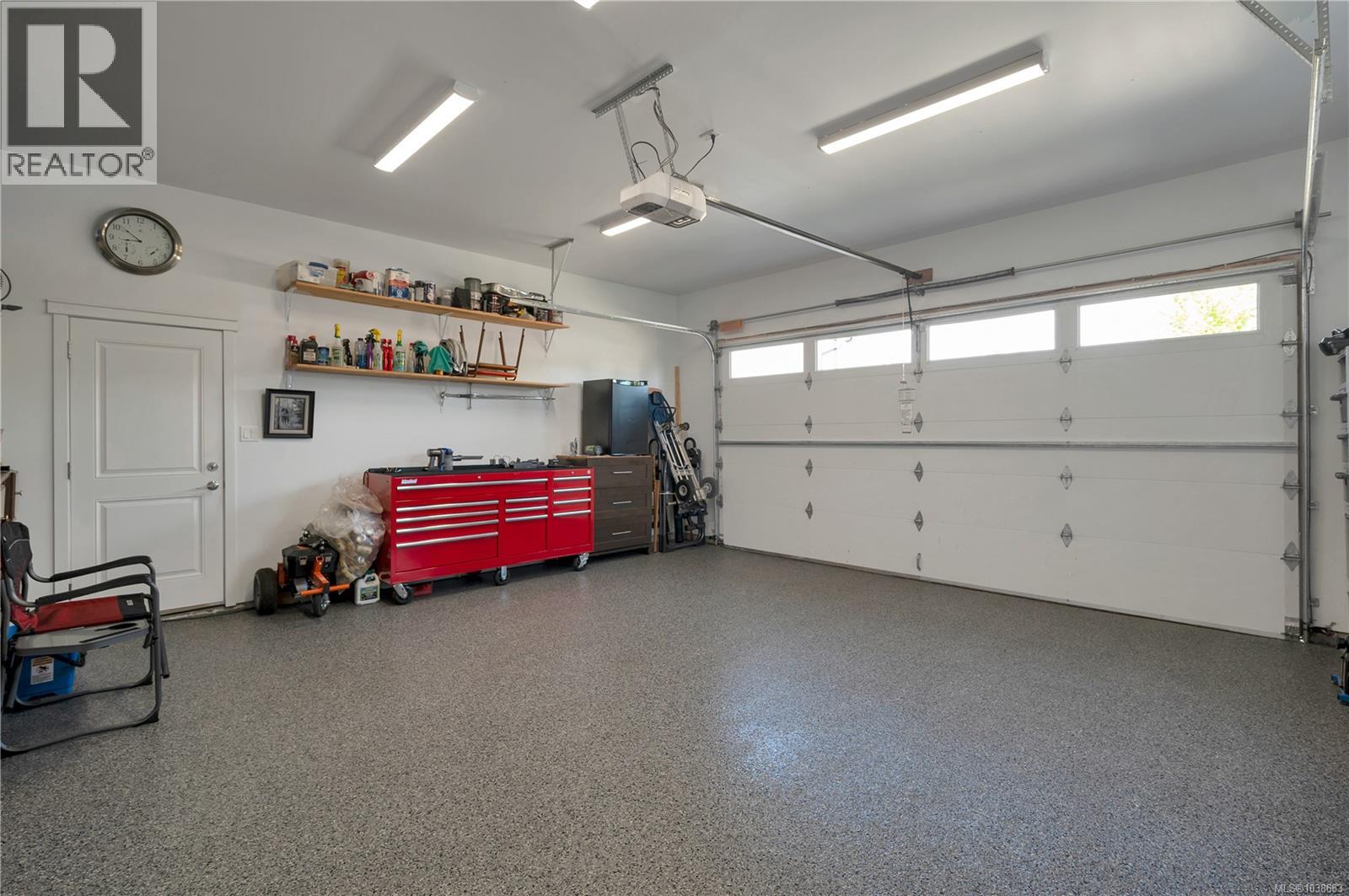 207 Michigan Pl - 36