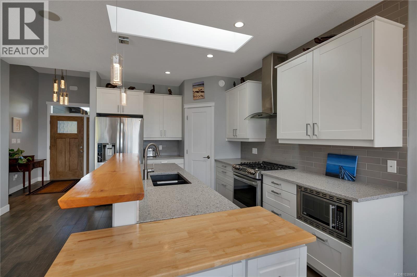 207 Michigan Pl - 6