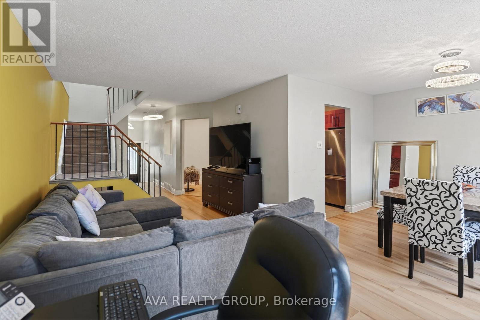 27 DANAHER DRIVE - 10