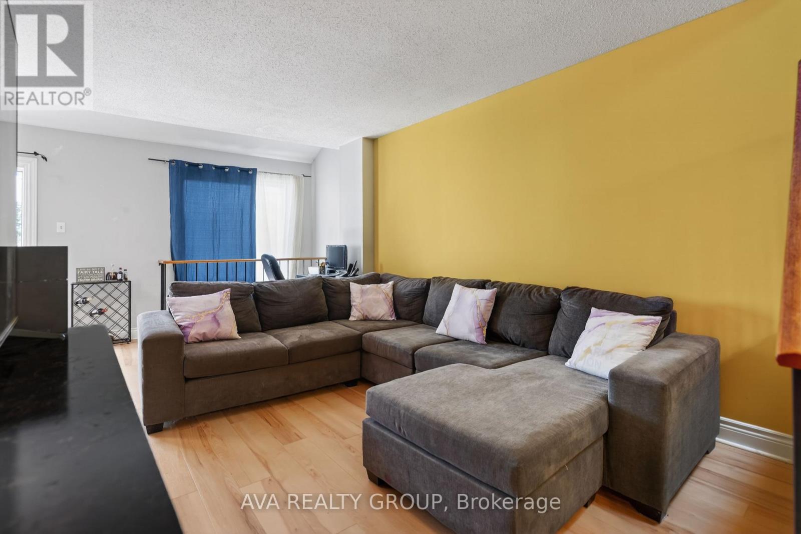 27 DANAHER DRIVE - 11