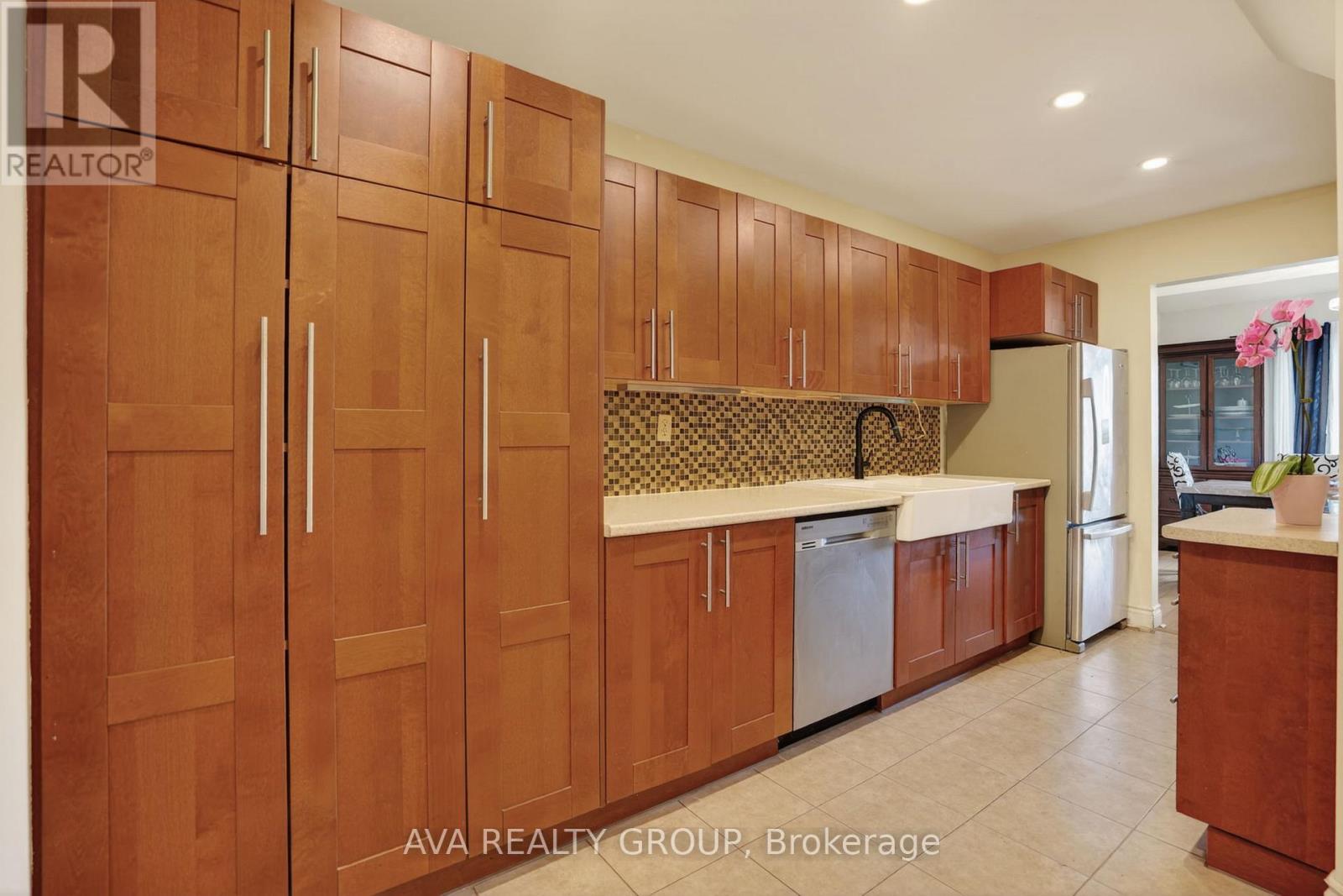 27 DANAHER DRIVE - 6