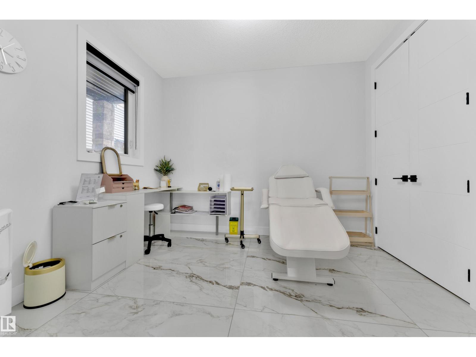 139 28 ST SW - 13