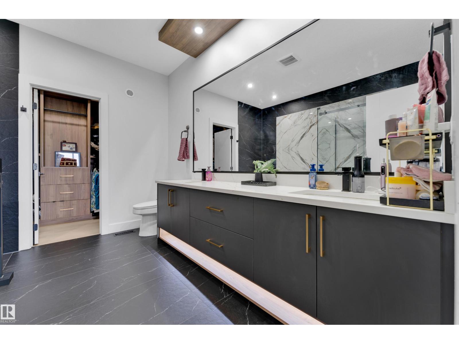 139 28 ST SW - 31