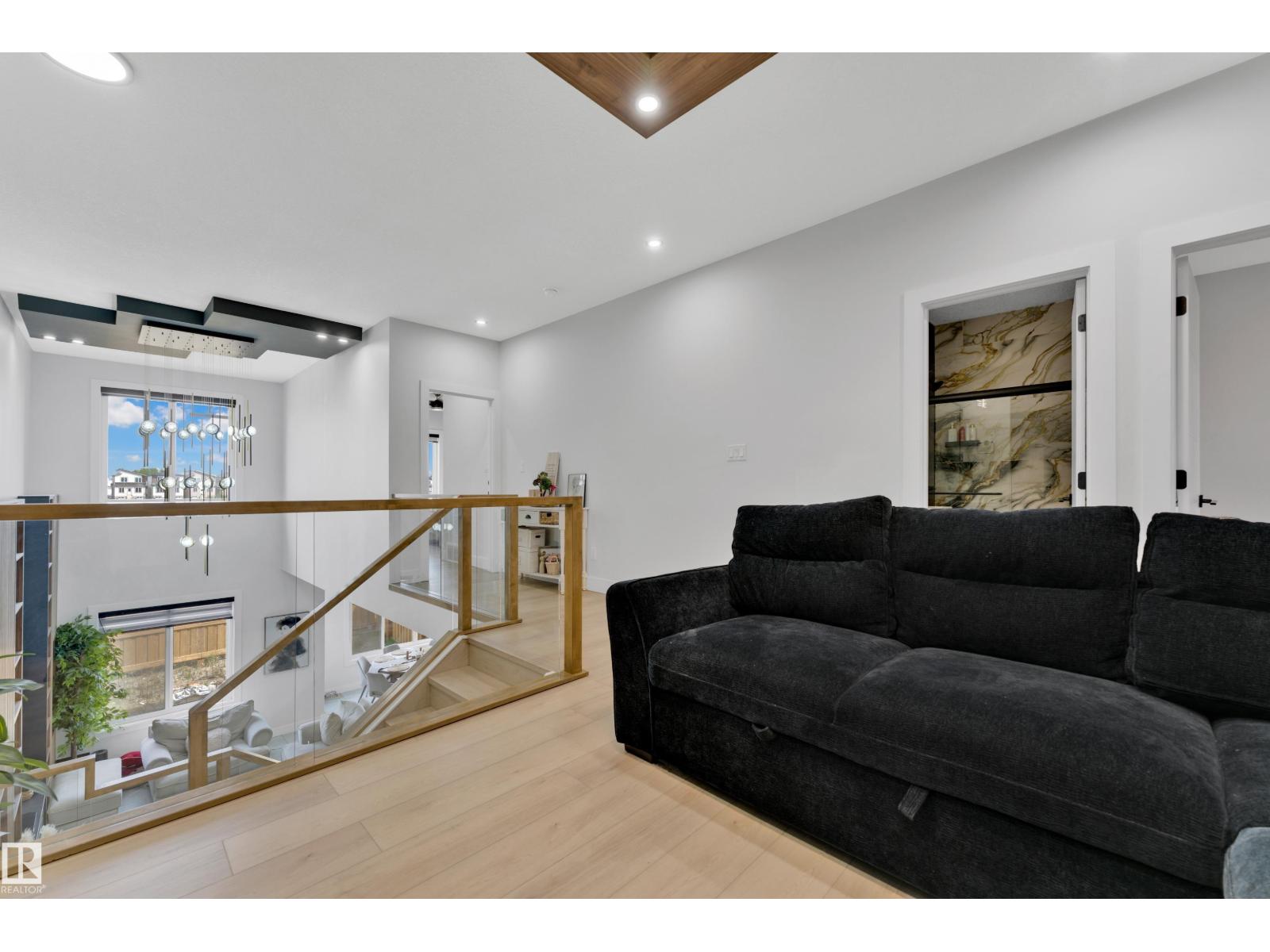 139 28 ST SW - 35
