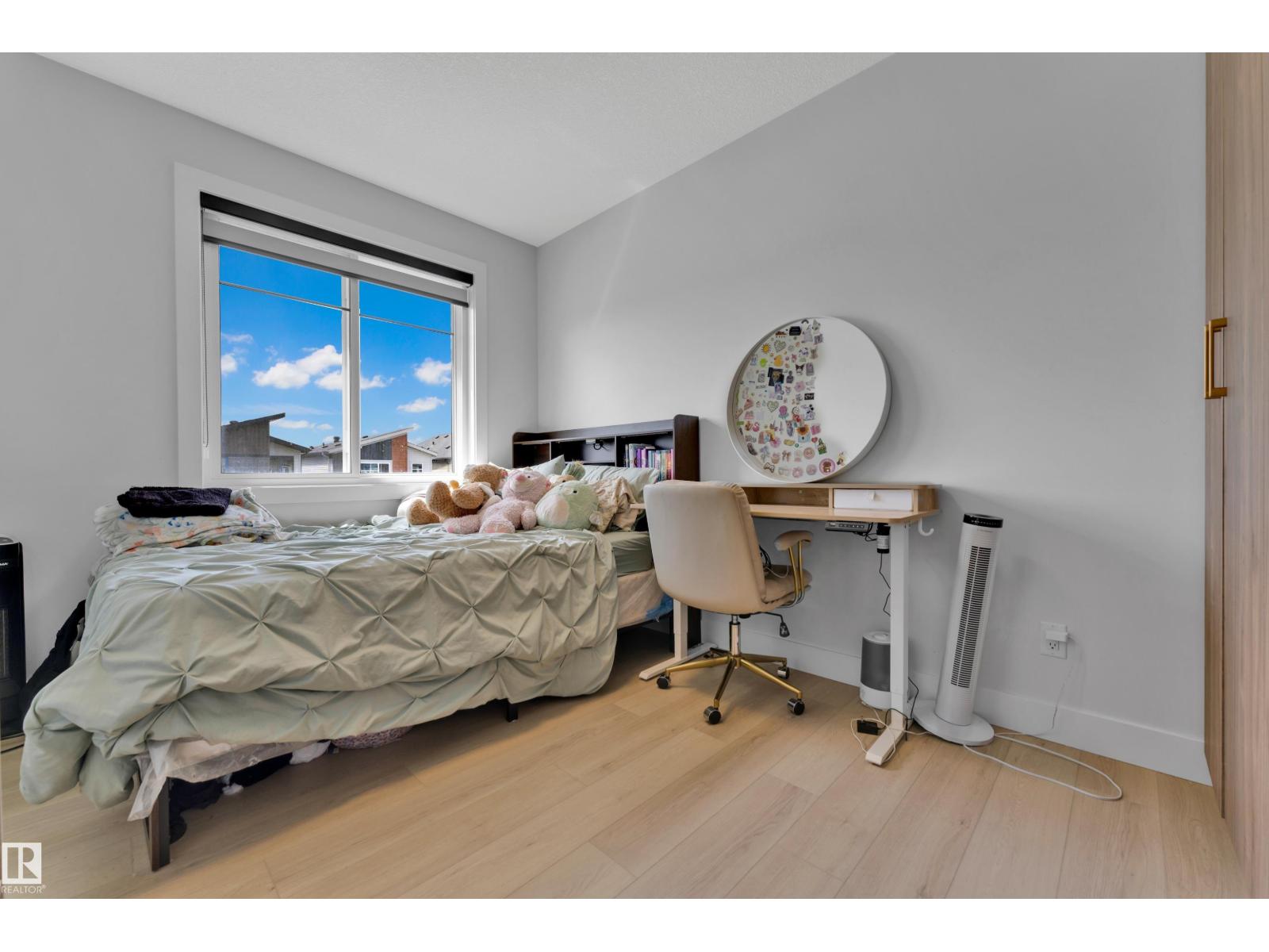 139 28 ST SW - 42