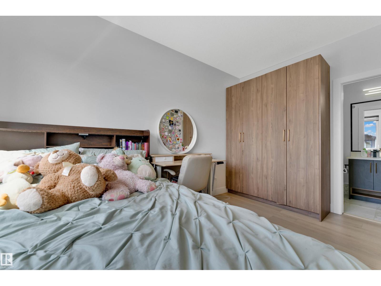 139 28 ST SW - 43