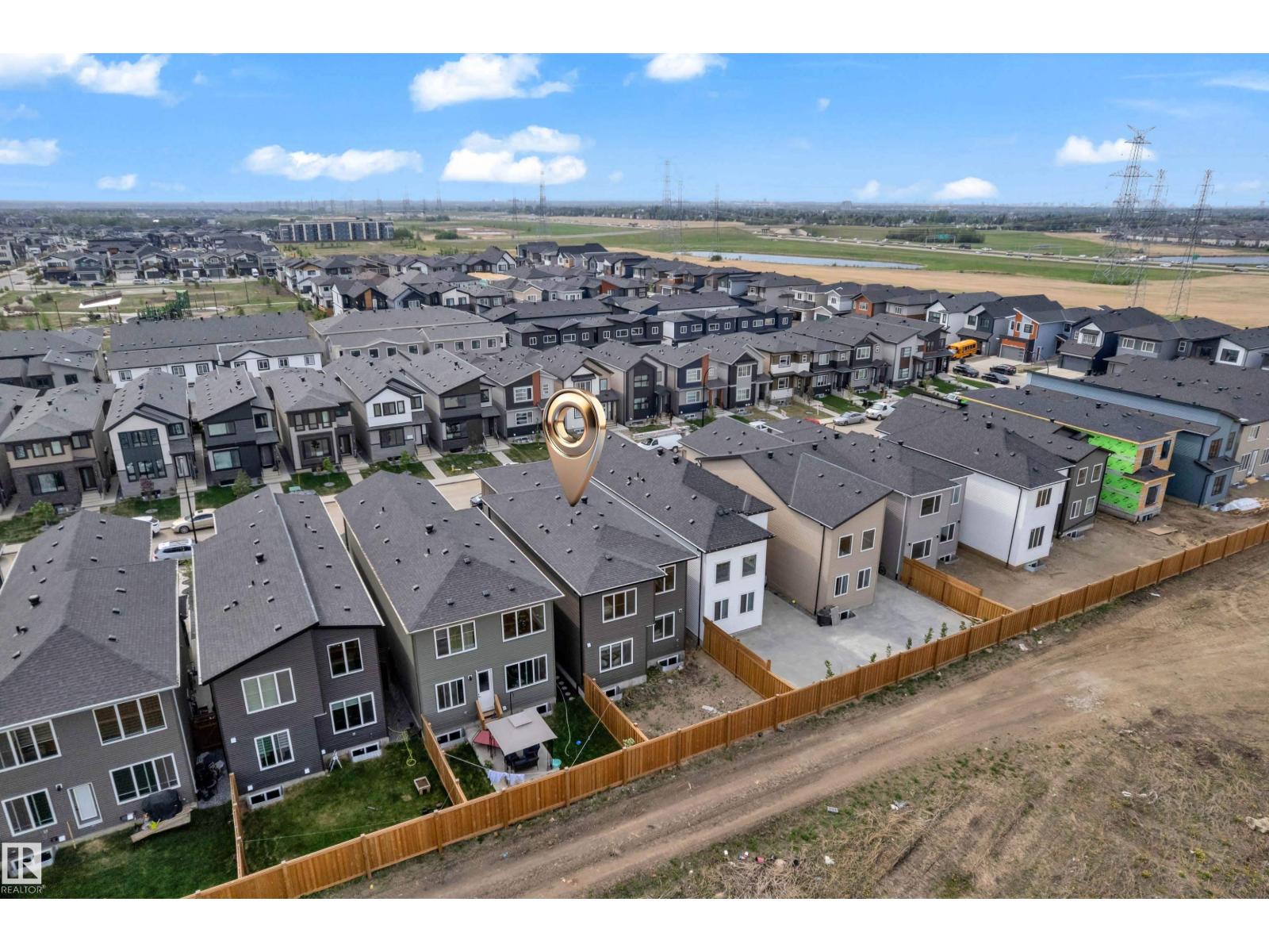 139 28 ST SW - 48