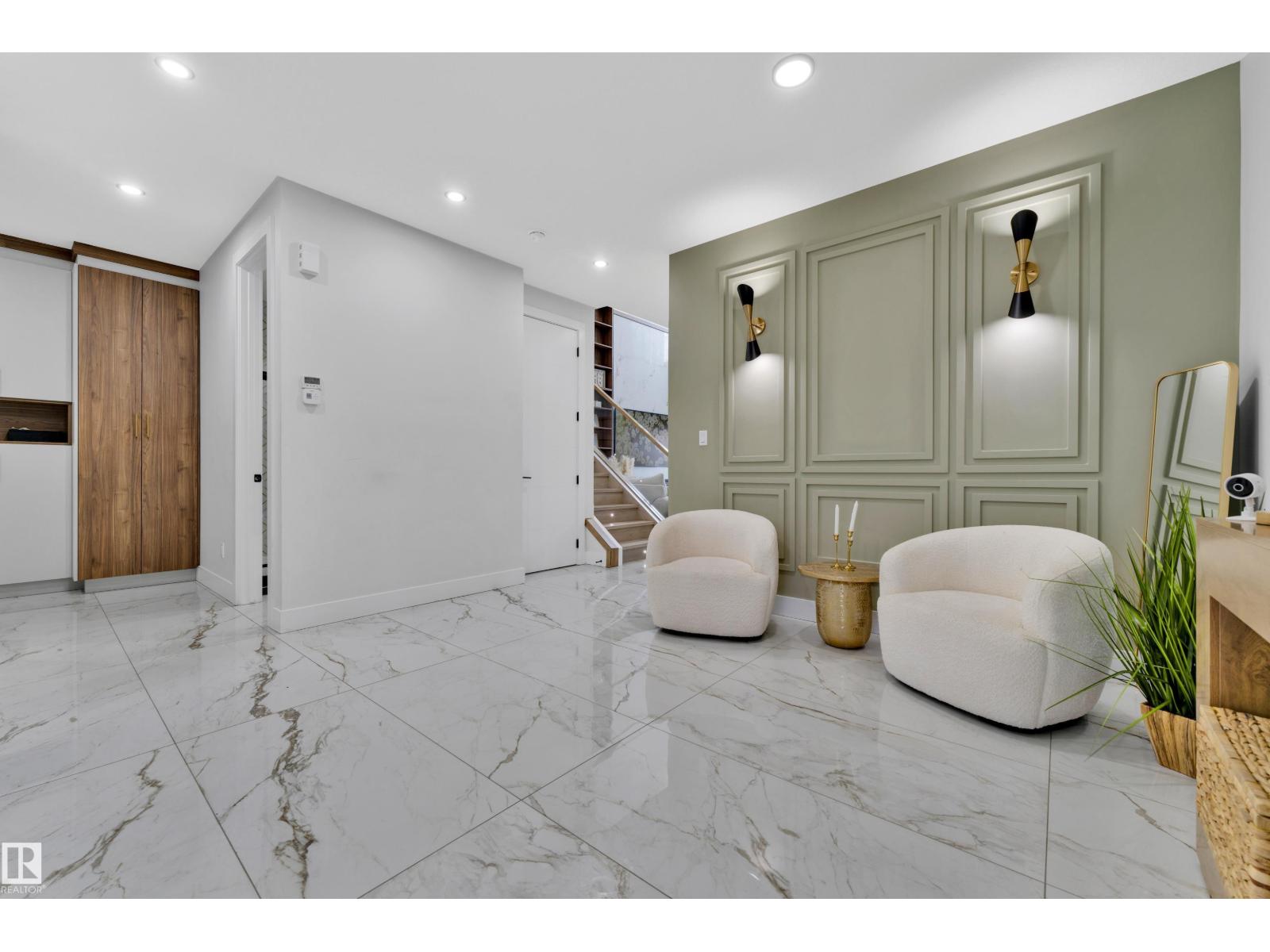 139 28 ST SW - 8