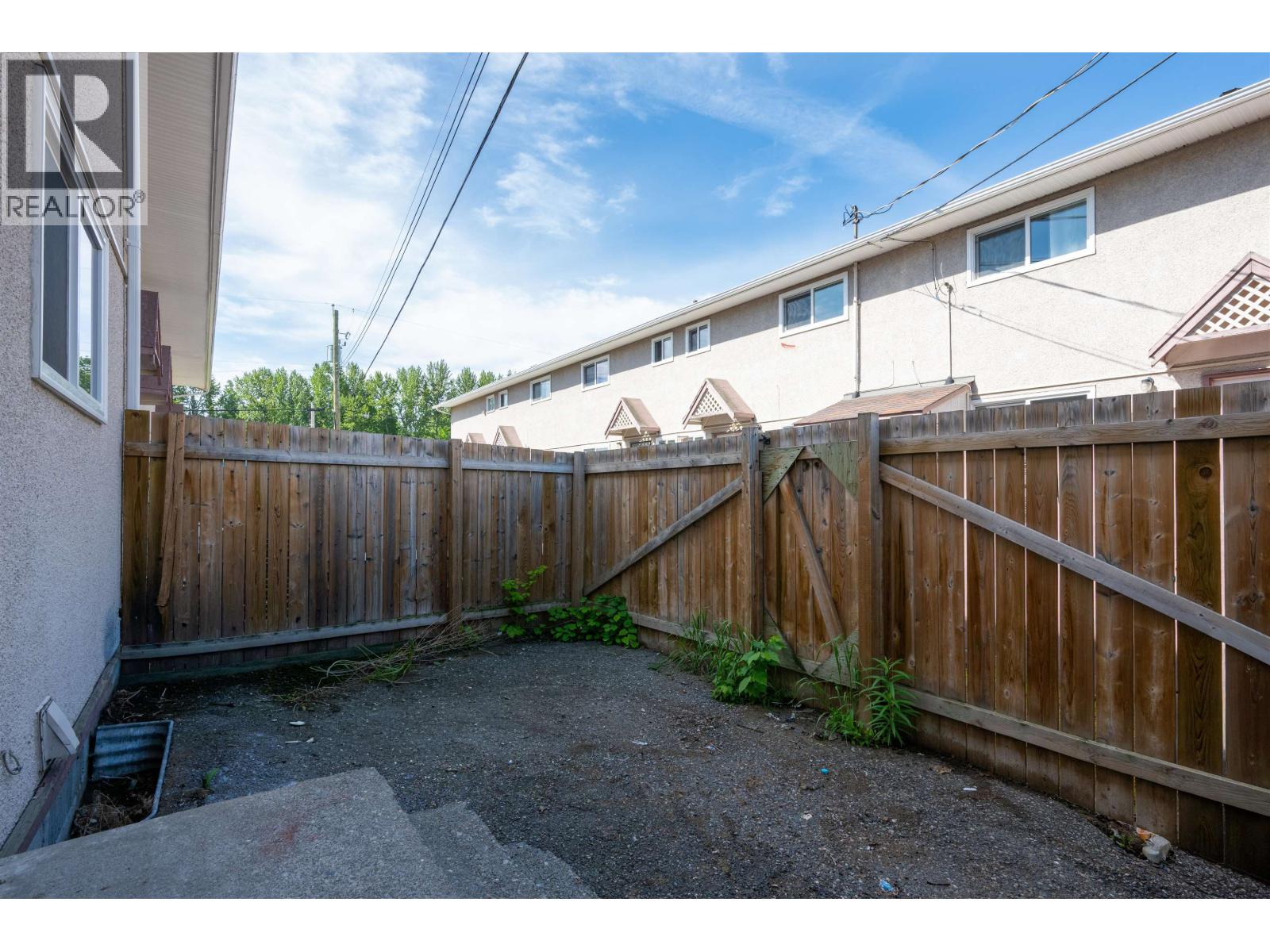 #F47 1900 STRATHCONA AVENUE - 23