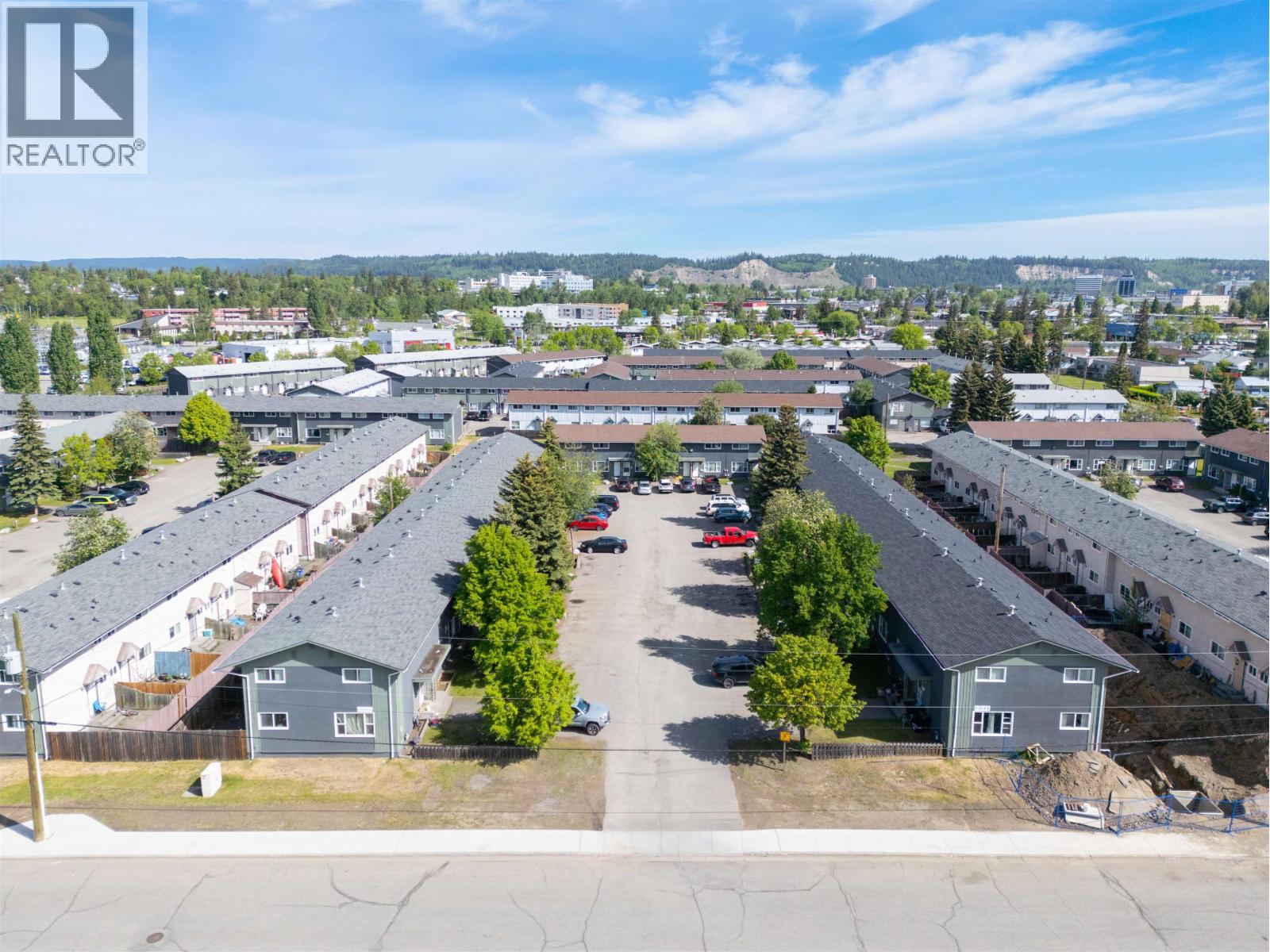 #F47 1900 STRATHCONA AVENUE - 26